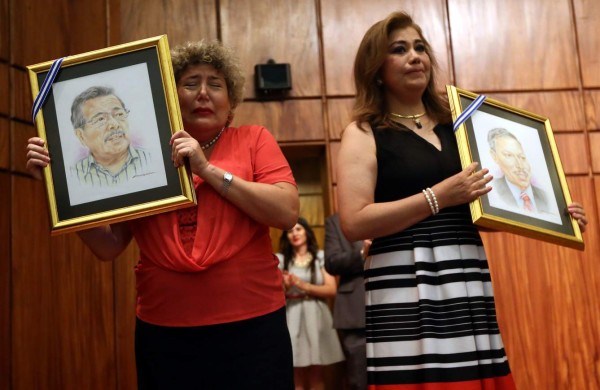 'Este premio va para quienes soñamos construir una Honduras digna”